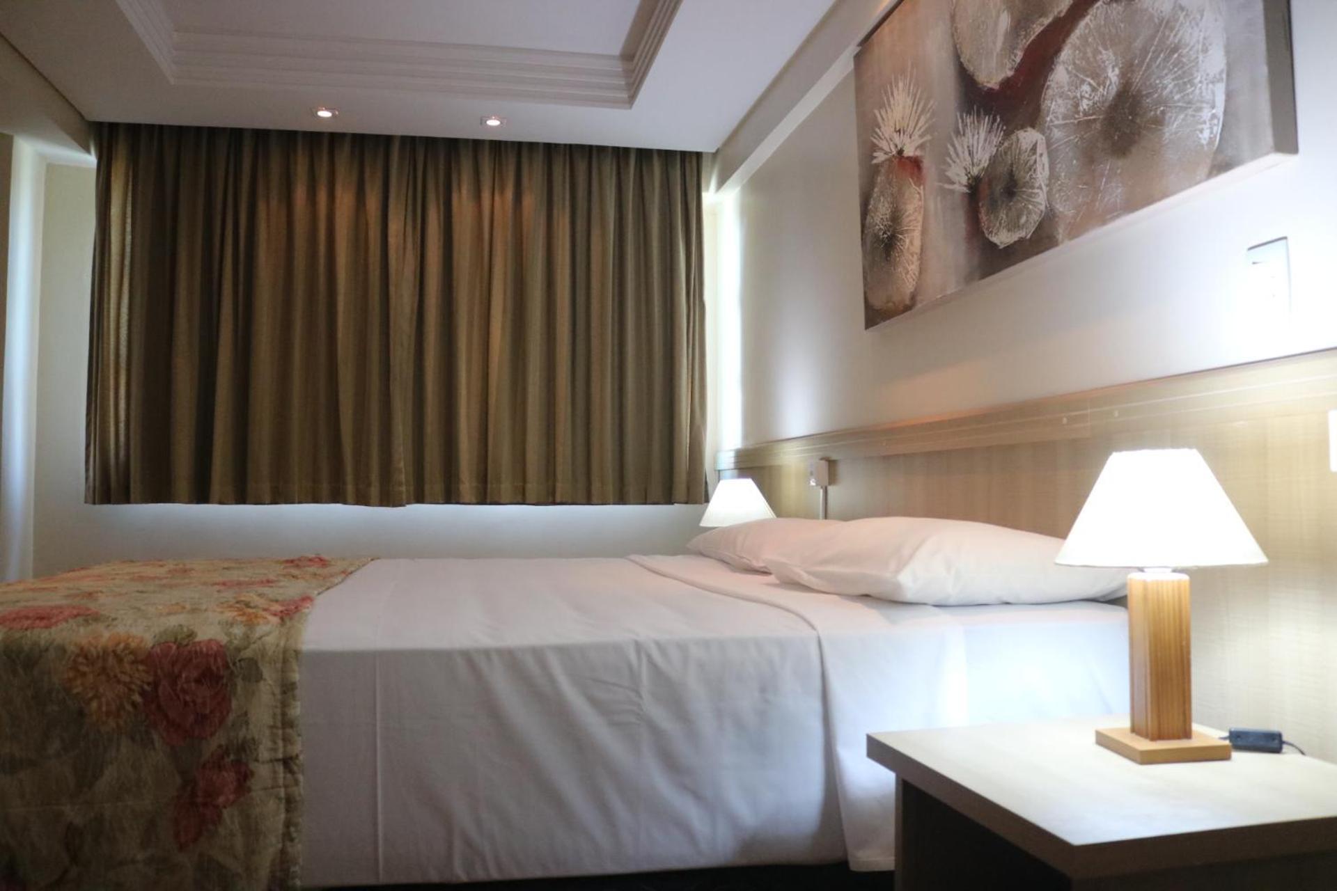 Hotel Golden Park Curitiba By Nacional Inn Exterior foto