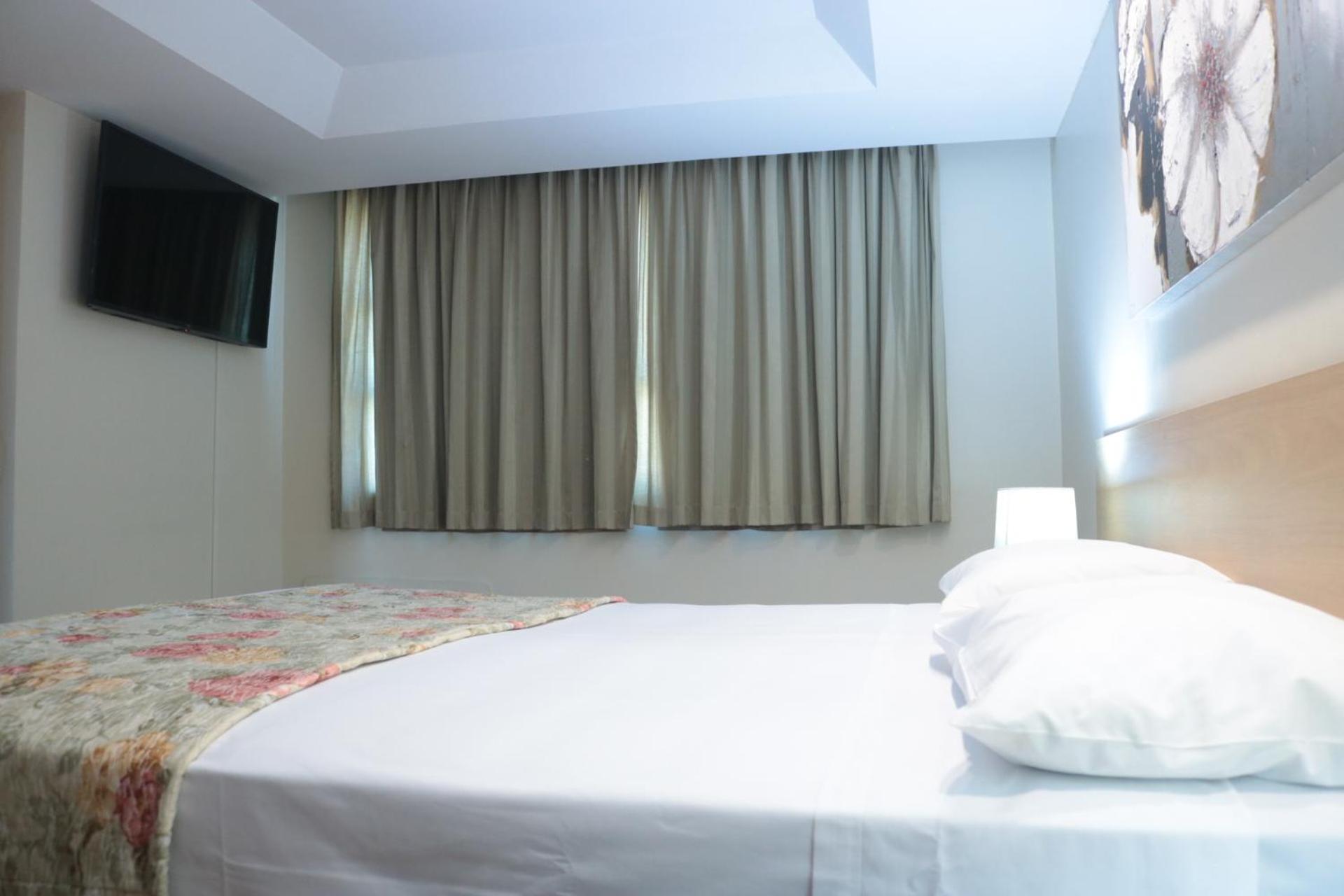 Hotel Golden Park Curitiba By Nacional Inn Exterior foto